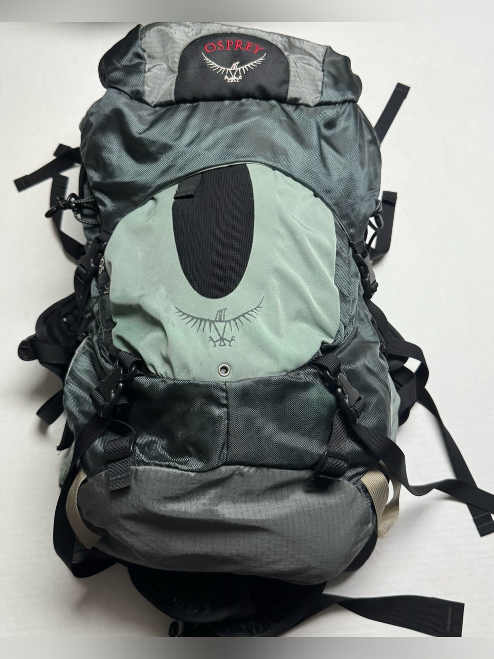 Osprey Atmos 50 Hiking Backpack Sage Green Hydration Compatible Size: S Used 1X